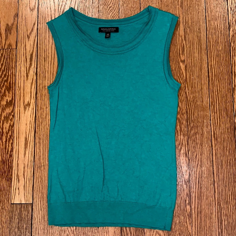 Banana Republic Sleeveless Sweater